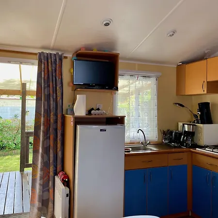 Mobilhome Super Titania - 3 Bedrooms - Family Jf102 Holiday home Les Mathes